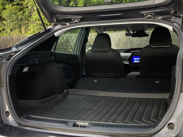 プリウス SセーフティプラスII 禁煙車 純正9型ナビ 全周囲モニター 前後ドラレコ レーダークルーズ ブラインドスポット ETC LEDヘッドライト レーンキープ フルセグTV Bluetooth接続 純正15インチAW 車検整備付(18枚目)