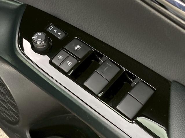 プリウス SセーフティプラスII 禁煙車 純正9型ナビ 全周囲モニター 前後ドラレコ レーダークルーズ ブラインドスポット ETC LEDヘッドライト レーンキープ フルセグTV Bluetooth接続 純正15インチAW 車検整備付(30枚目)