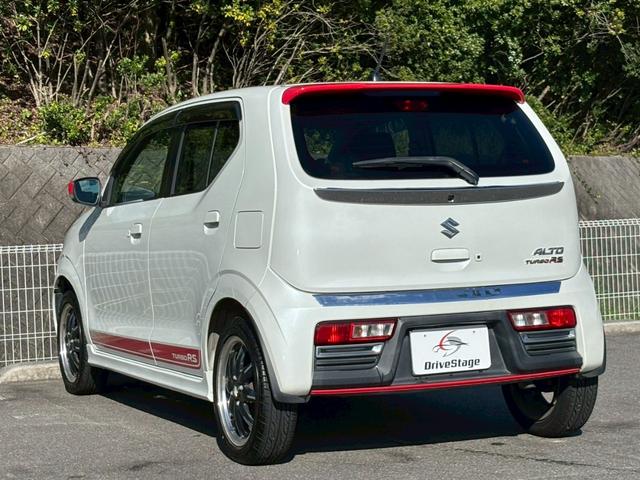 アルトターボRS ベースグレード 禁煙 ストラーダナビ バックカメラ フルセグTV DVD再生 衝突軽減ブレーキ Bluetooth USBポート プッシュスタート 純正15インチAW ETC パドルシフト スマートキー HIDライト(8枚目)