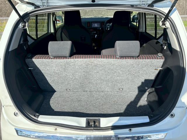 アルトターボRS ベースグレード 禁煙 ストラーダナビ バックカメラ フルセグTV DVD再生 衝突軽減ブレーキ Bluetooth USBポート プッシュスタート 純正15インチAW ETC パドルシフト スマートキー HIDライト(30枚目)