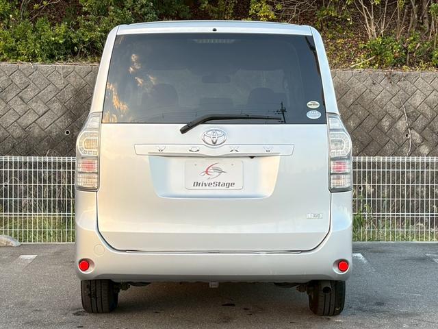 TOYOTA VOXY TRANS-X