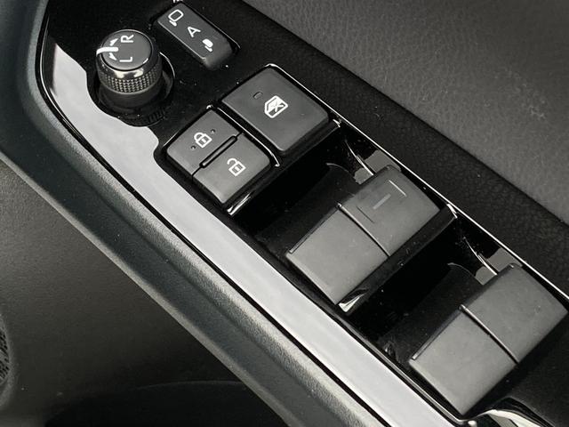 プリウス Ａ　禁煙　純正ナビ　トヨタセーフティセンス　レーダークルーズ　ＡＣ１００Ｖ　パワーシート　ヘッドアップディスプレイ　ブラインドスポットモニター　バックカメラ　ＥＴＣ　ドラレコ　前後クリアランスソナー（25枚目）