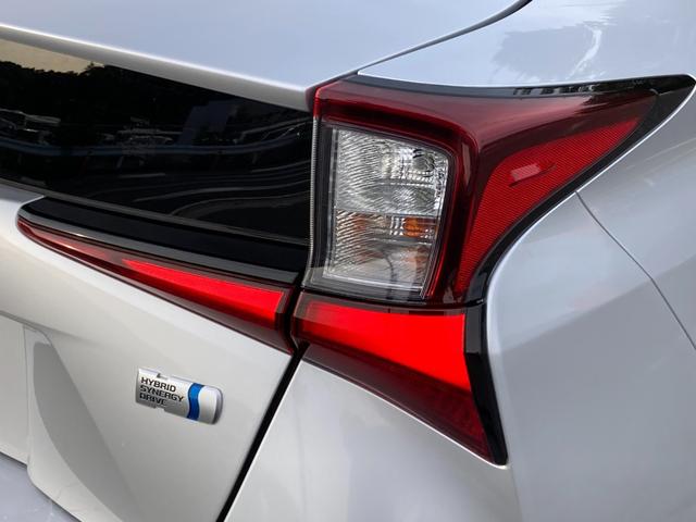 プリウス Ａ　禁煙　純正ナビ　トヨタセーフティセンス　レーダークルーズ　ＡＣ１００Ｖ　パワーシート　ヘッドアップディスプレイ　ブラインドスポットモニター　バックカメラ　ＥＴＣ　ドラレコ　前後クリアランスソナー（32枚目）