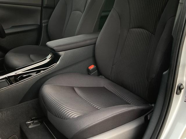 プリウス Ａ　禁煙　純正ナビ　トヨタセーフティセンス　レーダークルーズ　ＡＣ１００Ｖ　パワーシート　ヘッドアップディスプレイ　ブラインドスポットモニター　バックカメラ　ＥＴＣ　ドラレコ　前後クリアランスソナー（45枚目）