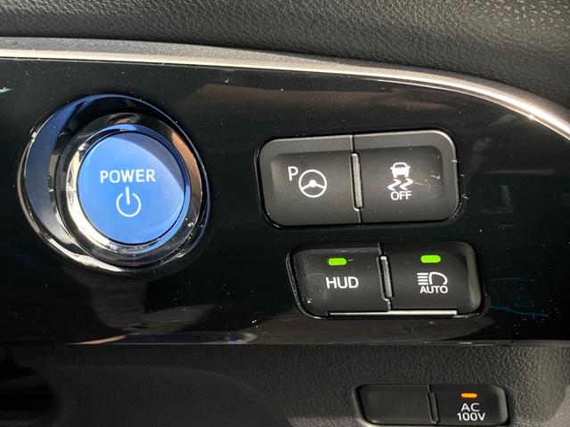 プリウス Aプレミアム 禁煙 黒革 360度カメラ シート冷暖 純正ナビ ヘッドアップディスプレイ レーダークルーズ AC100V USBポート LEDヘッドライト パワーシート ETC2.0 前後ドラレコ 車検整備付(6枚目)