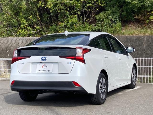 プリウス Aプレミアム 禁煙 黒革 360度カメラ シート冷暖 純正ナビ ヘッドアップディスプレイ レーダークルーズ AC100V USBポート LEDヘッドライト パワーシート ETC2.0 前後ドラレコ 車検整備付(12枚目)