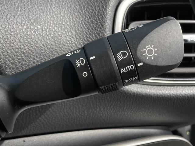 プリウス Aプレミアム 禁煙 黒革 360度カメラ シート冷暖 純正ナビ ヘッドアップディスプレイ レーダークルーズ AC100V USBポート LEDヘッドライト パワーシート ETC2.0 前後ドラレコ 車検整備付(22枚目)