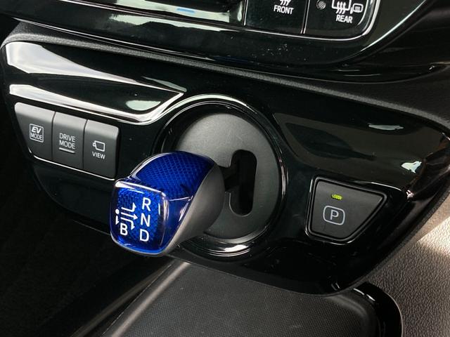 プリウス Aプレミアム 禁煙 黒革 360度カメラ シート冷暖 純正ナビ ヘッドアップディスプレイ レーダークルーズ AC100V USBポート LEDヘッドライト パワーシート ETC2.0 前後ドラレコ 車検整備付(26枚目)