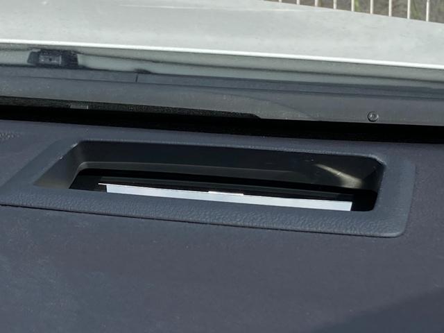 プリウス Aプレミアム 禁煙 黒革 360度カメラ シート冷暖 純正ナビ ヘッドアップディスプレイ レーダークルーズ AC100V USBポート LEDヘッドライト パワーシート ETC2.0 前後ドラレコ 車検整備付(29枚目)