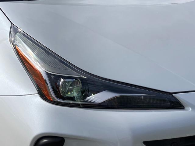 プリウス Aプレミアム 禁煙 黒革 360度カメラ シート冷暖 純正ナビ ヘッドアップディスプレイ レーダークルーズ AC100V USBポート LEDヘッドライト パワーシート ETC2.0 前後ドラレコ 車検整備付(35枚目)