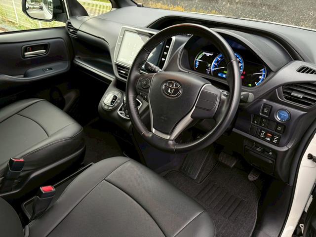 ヴォクシー ハイブリッドZS 禁煙車 純正10型ナビ フリップダウンモニター バックカメラ 前後ドラレコ 両側パワースライド ETC2.0 LEDヘッドライト 衝突軽減 レーンキープ Bluetooth 純正16AW 車検整備付(36枚目)