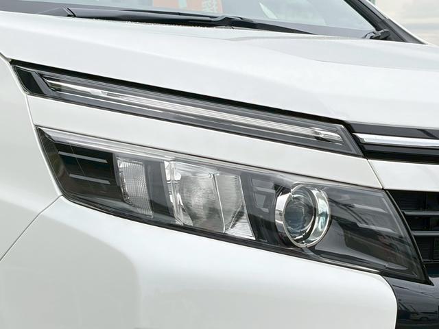 ヴォクシー ハイブリッドZS 禁煙車 純正10型ナビ フリップダウンモニター バックカメラ 前後ドラレコ 両側パワースライド ETC2.0 LEDヘッドライト 衝突軽減 レーンキープ Bluetooth 純正16AW 車検整備付(43枚目)