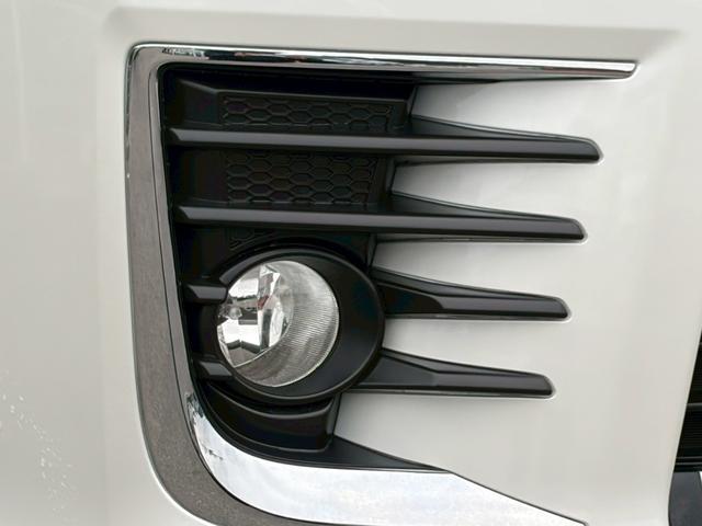 ヴォクシー ハイブリッドZS 禁煙車 純正10型ナビ フリップダウンモニター バックカメラ 前後ドラレコ 両側パワースライド ETC2.0 LEDヘッドライト 衝突軽減 レーンキープ Bluetooth 純正16AW 車検整備付(45枚目)