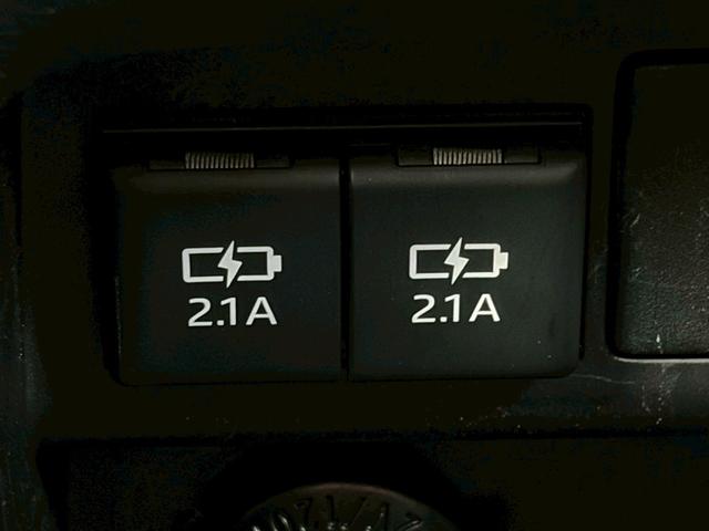 ノア Ｘ　禁煙　両側パワースライドドア　衝突軽減ブレーキ　クルーズコントロール　純正ナビ　バックカメラ　インテリキー　プッシュスタート　レーンキープ　ＬＥＤヘッドライト　ＥＴＣ　Ｂｌｕｅｔｏｏｔｈ　ＵＳＢポート（12枚目）