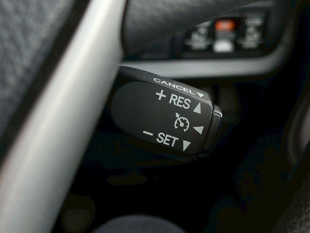 ノア Ｘ　禁煙　両側パワースライドドア　衝突軽減ブレーキ　クルーズコントロール　純正ナビ　バックカメラ　インテリキー　プッシュスタート　レーンキープ　ＬＥＤヘッドライト　ＥＴＣ　Ｂｌｕｅｔｏｏｔｈ　ＵＳＢポート（27枚目）