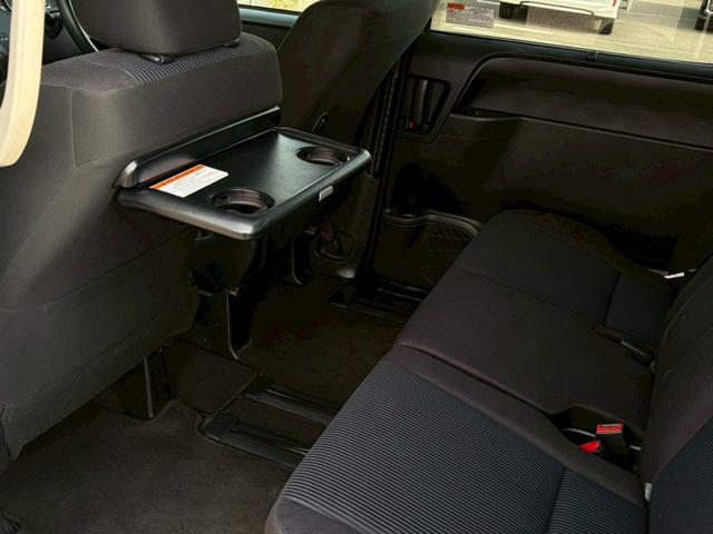 ノア Ｘ　禁煙　両側パワースライドドア　衝突軽減ブレーキ　クルーズコントロール　純正ナビ　バックカメラ　インテリキー　プッシュスタート　レーンキープ　ＬＥＤヘッドライト　ＥＴＣ　Ｂｌｕｅｔｏｏｔｈ　ＵＳＢポート（37枚目）