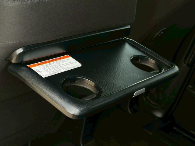 ノア Ｘ　禁煙　両側パワースライドドア　衝突軽減ブレーキ　クルーズコントロール　純正ナビ　バックカメラ　インテリキー　プッシュスタート　レーンキープ　ＬＥＤヘッドライト　ＥＴＣ　Ｂｌｕｅｔｏｏｔｈ　ＵＳＢポート（38枚目）