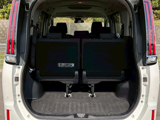 ノア Ｘ　禁煙　両側パワースライドドア　衝突軽減ブレーキ　クルーズコントロール　純正ナビ　バックカメラ　インテリキー　プッシュスタート　レーンキープ　ＬＥＤヘッドライト　ＥＴＣ　Ｂｌｕｅｔｏｏｔｈ　ＵＳＢポート（40枚目）