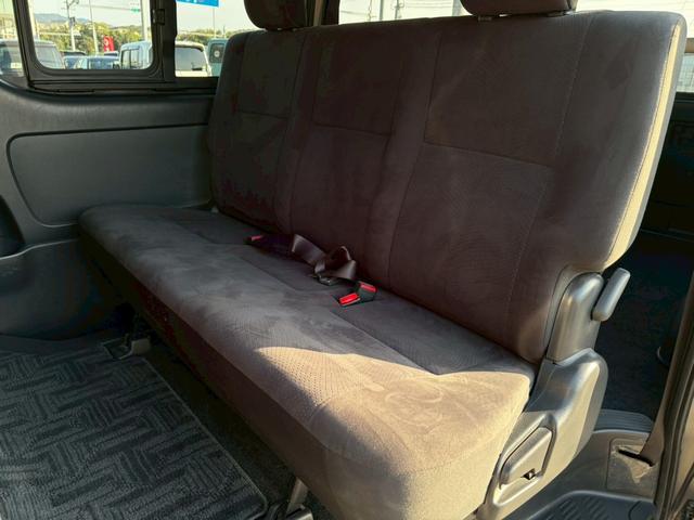 レジアスエースバン ロングスーパーＧＬ　ワンオーナー車　禁煙　ナビ　バックカメラ　地デジ　両側スライドドア　キーレスエントリー　リアヒーター　リアクーラー　ＥＴＣ　ＣＤ再生可　電格ミラー　オートライト　オートエアコン　スペアキー　車検整備付（15枚目）