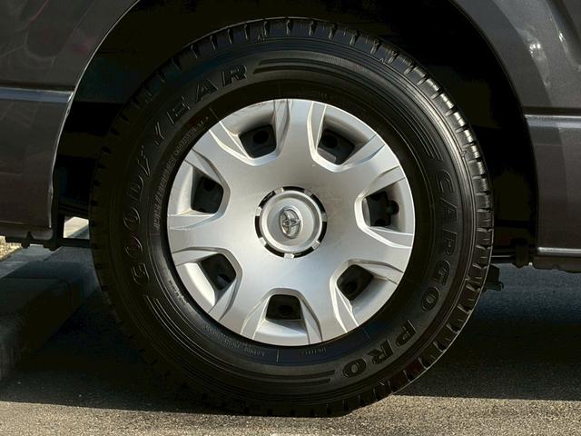 レジアスエースバン ロングスーパーＧＬ　ワンオーナー車　禁煙　ナビ　バックカメラ　地デジ　両側スライドドア　キーレスエントリー　リアヒーター　リアクーラー　ＥＴＣ　ＣＤ再生可　電格ミラー　オートライト　オートエアコン　スペアキー　車検整備付（41枚目）