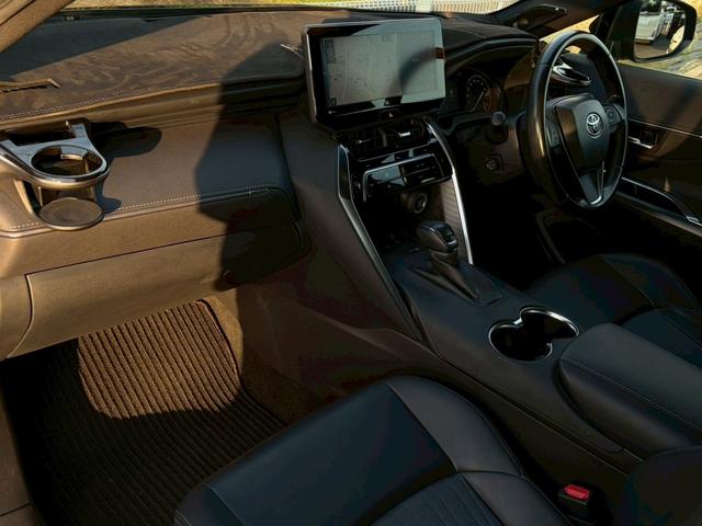 ハリアー Ｚ　ワンオーナー　ユーザー買取　禁煙　ＪＢＬスピーカー　純正ナビ　全周囲モニター　ドラレコ型デジタルインナーミラー　ハーフレザー　レーダークルーズ　ＨＵＤ　パワーテールゲート　純正１９ＡＷ　車検整備付（39枚目）