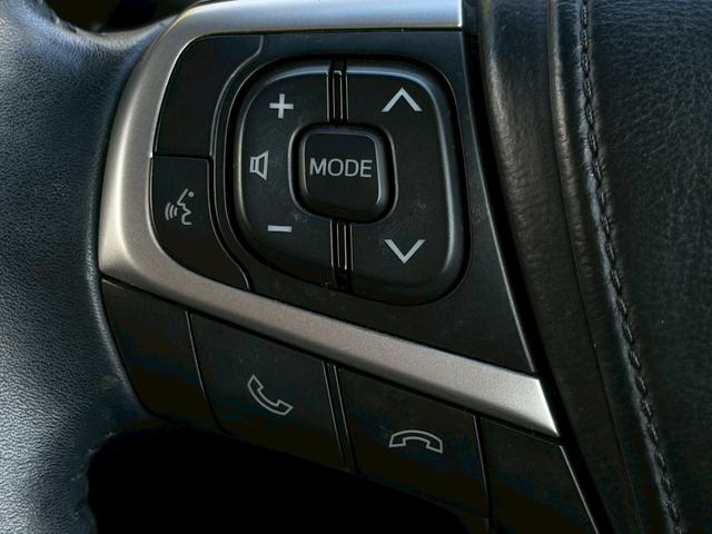 ハリアー プレミアム　禁煙　サンルーフ　純正９インチナビ　ハーフレザー　パワーシート　パワーバックドア　クルーズコントロール　ＬＥＤ　フルセグ　バックカメラ　ＥＴＣ　純正１８インチアルミ　プッシュスタート　車検整備付（24枚目）