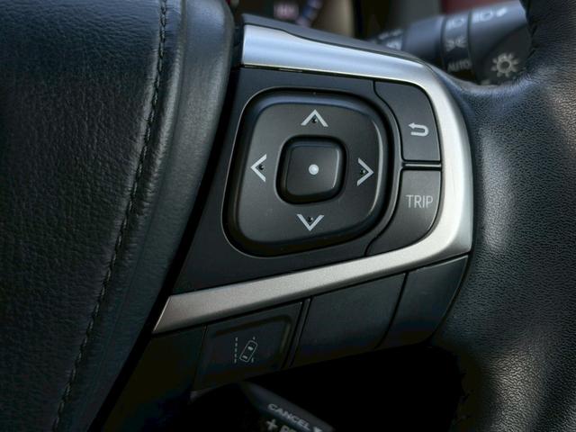 ハリアー プレミアム　禁煙　サンルーフ　純正９インチナビ　ハーフレザー　パワーシート　パワーバックドア　クルーズコントロール　ＬＥＤ　フルセグ　バックカメラ　ＥＴＣ　純正１８インチアルミ　プッシュスタート　車検整備付（25枚目）