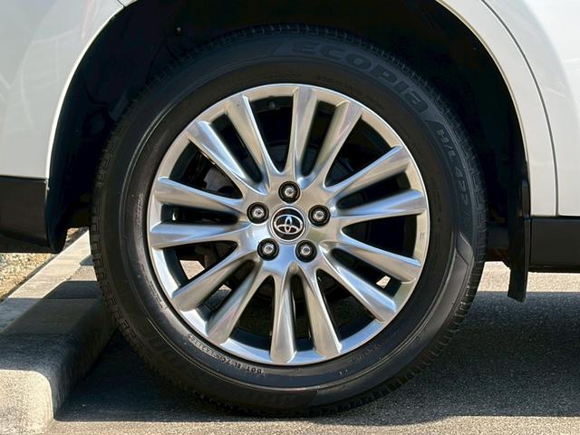 ハリアー プレミアム　禁煙　サンルーフ　純正９インチナビ　ハーフレザー　パワーシート　パワーバックドア　クルーズコントロール　ＬＥＤ　フルセグ　バックカメラ　ＥＴＣ　純正１８インチアルミ　プッシュスタート　車検整備付（50枚目）