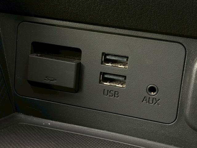 デミオ ＸＤツーリング　禁煙車　純正ナビ　フルセグ　クルコン　ブラインドスポットモニター　レーンキープ　シートヒーター　ＥＴＣ　ＨＵＤ　衝突軽減　ＬＥＤヘッドライト　純正１６インチＡＷ　パドルシフト　ＵＳＢ　ディーゼルターボ（12枚目）