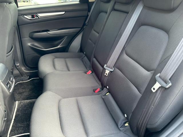 ＣＸ－５ ＸＤ　スマートエディション　禁煙車　純正ナビ　３６０°ビューモニター　プッシュスタート　アダプティブクルーズ　フルセグＴＶ　Ｂｌｕｅｔｏｏｔｈ　衝突軽減ブレーキ　オートハイビーム　クリアランスソナー　ＬＥＤヘッドライト　ＥＴＣ（28枚目）