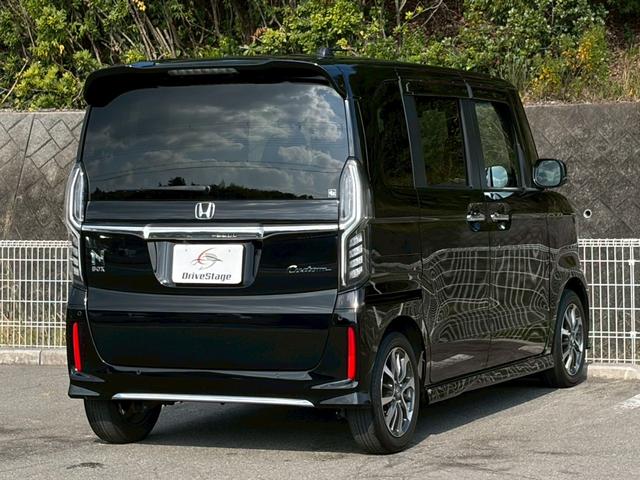 N-BOXカスタム L 禁煙 純正8型ナビ Carplay バックカメラ 前後ドラレコ レーダークルーズ シートヒーター 衝突軽減ブレーキ レーンキープ 電動スライドドア LEDヘッドライト ETC車載器 純正14インチAW(7枚目)