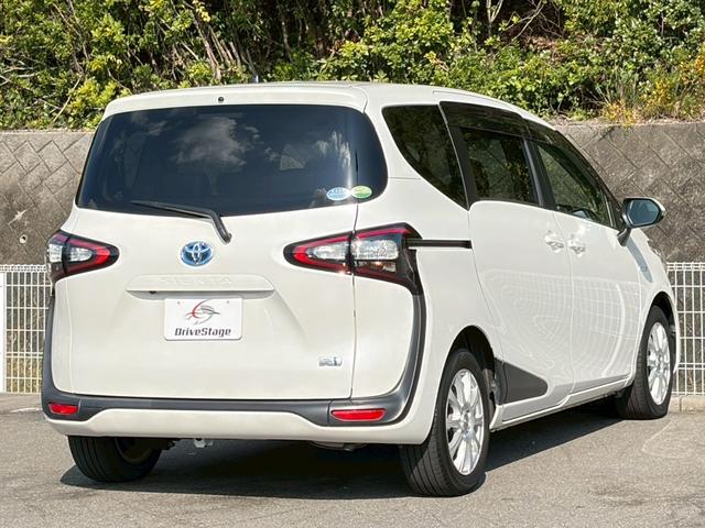 シエンタ ハイブリッドＧ　クエロ　禁煙車　純正ナビ　バックカメラ　両側電動スライド　ドライブレコーダー　シートヒーター　ＥＴＣ　ＬＥＤヘッドライト　ハーフレザーシート　衝突軽減ブレーキ　レーンキープ　１５インチアルミ　車検整備付（7枚目）