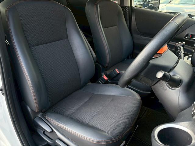 シエンタ ハイブリッドＧ　クエロ　禁煙車　純正ナビ　バックカメラ　両側電動スライド　ドライブレコーダー　シートヒーター　ＥＴＣ　ＬＥＤヘッドライト　ハーフレザーシート　衝突軽減ブレーキ　レーンキープ　１５インチアルミ　車検整備付（14枚目）