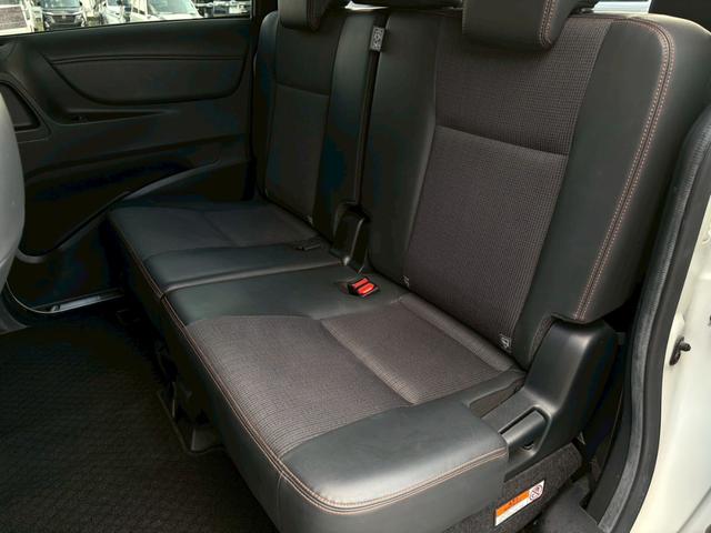 シエンタ ハイブリッドＧ　クエロ　禁煙車　純正ナビ　バックカメラ　両側電動スライド　ドライブレコーダー　シートヒーター　ＥＴＣ　ＬＥＤヘッドライト　ハーフレザーシート　衝突軽減ブレーキ　レーンキープ　１５インチアルミ　車検整備付（15枚目）