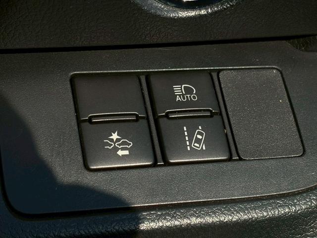 シエンタ ハイブリッドＧ　クエロ　禁煙車　純正ナビ　バックカメラ　両側電動スライド　ドライブレコーダー　シートヒーター　ＥＴＣ　ＬＥＤヘッドライト　ハーフレザーシート　衝突軽減ブレーキ　レーンキープ　１５インチアルミ　車検整備付（30枚目）