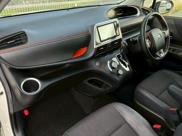 シエンタ ハイブリッドＧ　クエロ　禁煙車　純正ナビ　バックカメラ　両側電動スライド　ドライブレコーダー　シートヒーター　ＥＴＣ　ＬＥＤヘッドライト　ハーフレザーシート　衝突軽減ブレーキ　レーンキープ　１５インチアルミ　車検整備付（36枚目）