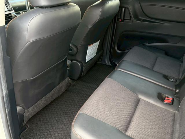 シエンタ ハイブリッドＧ　クエロ　禁煙車　純正ナビ　バックカメラ　両側電動スライド　ドライブレコーダー　シートヒーター　ＥＴＣ　ＬＥＤヘッドライト　ハーフレザーシート　衝突軽減ブレーキ　レーンキープ　１５インチアルミ　車検整備付（38枚目）