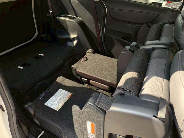 シエンタ ハイブリッドＧ　クエロ　禁煙車　純正ナビ　バックカメラ　両側電動スライド　ドライブレコーダー　シートヒーター　ＥＴＣ　ＬＥＤヘッドライト　ハーフレザーシート　衝突軽減ブレーキ　レーンキープ　１５インチアルミ　車検整備付（39枚目）