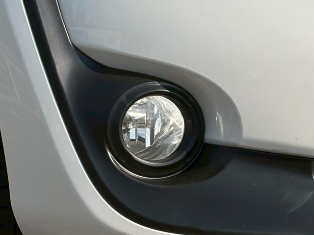 シエンタ ハイブリッドＧ　クエロ　禁煙車　純正ナビ　バックカメラ　両側電動スライド　ドライブレコーダー　シートヒーター　ＥＴＣ　ＬＥＤヘッドライト　ハーフレザーシート　衝突軽減ブレーキ　レーンキープ　１５インチアルミ　車検整備付（43枚目）