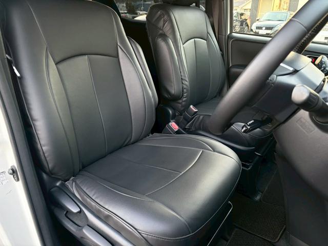 ノア Ｓｉ　禁煙　純正１０インチナビ　バックカメラ　ドラレコ　デジタルインナーミラー　クルーズコントロール　両側パワースライドドア　衝突軽減ブレーキ　ＥＴＣ　ＬＥＤヘッドライト　純正１６インチアルミ　スマートキー（17枚目）