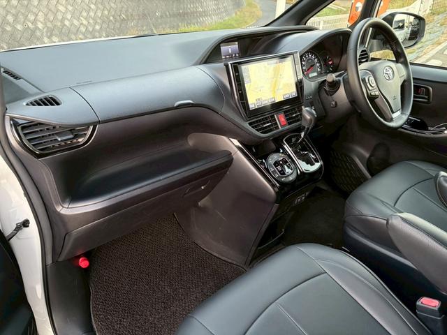 ノア Ｓｉ　禁煙　純正１０インチナビ　バックカメラ　ドラレコ　デジタルインナーミラー　クルーズコントロール　両側パワースライドドア　衝突軽減ブレーキ　ＥＴＣ　ＬＥＤヘッドライト　純正１６インチアルミ　スマートキー（39枚目）