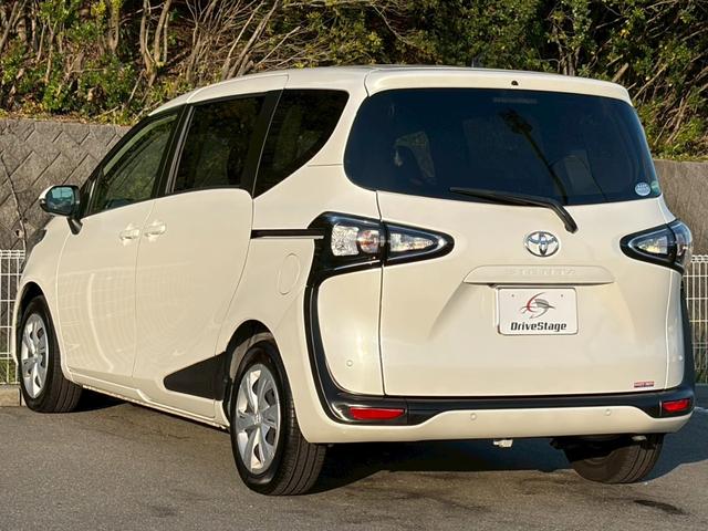 シエンタ ファンベースＧ　禁煙　純正ナビ　全周囲モニター　両側パワースライドドア　シートヒーター　ステアリングヒーター　衝突軽減　レーンキープ　ＥＴＣ　ＬＥＤヘッドライト　地デジ　Ｂｌｕｅｔｏｏｔｈ　ＵＳＢ接続　スマートキー（9枚目）