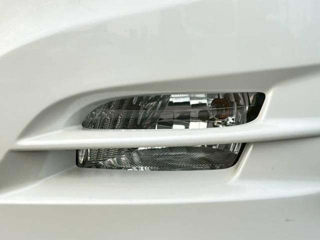 エスティマ ２．４アエラス　Ｇエディション　４ＷＤ　禁煙　純正ナビ　バックカメラ　インテリキー　両側パワースライドドア　ＥＴＣ車載器　ＨＩＤヘッドライト　ＣＤ・ＤＶＤ再生可　録音可　プッシュスタート　純正１７インチアルミ　電格ミラー　車検整備付（41枚目）