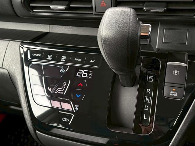 ルークス ハイウェイスター　Ｇターボプロパイロットエディション　禁煙　純正９インチナビ　黒革　アラウンドビューモニター　両側パワースライドドア　デジタルインナーミラー　レーダークルーズ　フルセグ　前後ドラレコ　ＬＥＤヘッドライト　純正１５インチアルミ　インテリキー（16枚目）