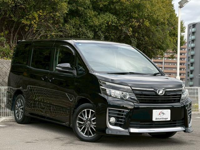 ヴォクシー ＺＳ　禁煙　社外メモリーナビ　バックカメラ　ドラレコ　パワースライドドア　インテリキー　ＬＥＤヘッドライト　ＥＴＣ　フルセグ　Ｂｌｕｅｔｏｏｔｈ　ＵＳＢ接続　純正１６インチアルミ　７人乗り　プッシュスタート（5枚目）