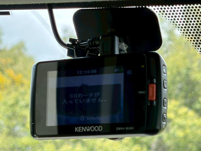 ヴォクシー ＺＳ　禁煙　社外メモリーナビ　バックカメラ　ドラレコ　パワースライドドア　インテリキー　ＬＥＤヘッドライト　ＥＴＣ　フルセグ　Ｂｌｕｅｔｏｏｔｈ　ＵＳＢ接続　純正１６インチアルミ　７人乗り　プッシュスタート（13枚目）