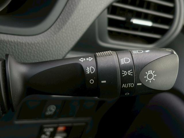 ヴォクシー ＺＳ　禁煙　社外メモリーナビ　バックカメラ　ドラレコ　パワースライドドア　インテリキー　ＬＥＤヘッドライト　ＥＴＣ　フルセグ　Ｂｌｕｅｔｏｏｔｈ　ＵＳＢ接続　純正１６インチアルミ　７人乗り　プッシュスタート（26枚目）