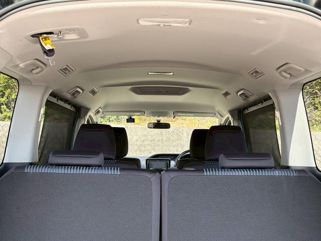 ヴォクシー ＺＳ　禁煙　社外メモリーナビ　バックカメラ　ドラレコ　パワースライドドア　インテリキー　ＬＥＤヘッドライト　ＥＴＣ　フルセグ　Ｂｌｕｅｔｏｏｔｈ　ＵＳＢ接続　純正１６インチアルミ　７人乗り　プッシュスタート（38枚目）