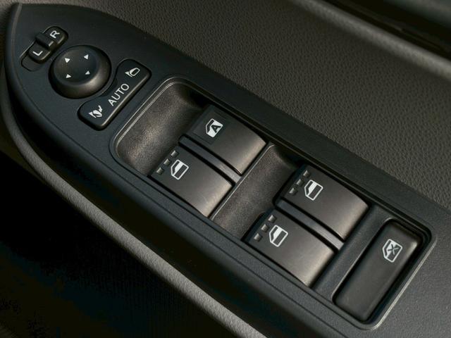 タント Ｘセレクション　禁煙　純正ナビ　両側パワースライドドア　バックカメラ　ドラレコ　シートヒーター　　ＬＥＤヘッドライト　ＥＴＣ　衝突軽減ブレーキ　レーンキープ　インテリキー　フルセグ　Ｂｌｕｅｔｏｏｔｈ接続　ＵＳＢ接続（30枚目）