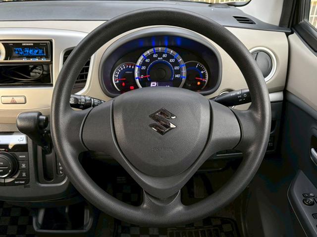 ワゴンＲ ＦＸリミテッド　ユーザー買取車　ワンオーナー　禁煙車　オーディオ　ＣＤ再生可　インテリキー　プッシュスタート　ＵＳＢポート　純正１４インチアルミ　電動格納ミラー　オートエアコン　アイドリングストップ　車検整備付（9枚目）